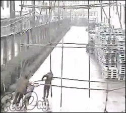 감전 사고 장면 ㄷㄷ | 인스티즈