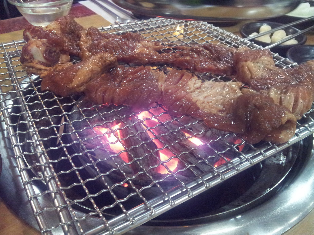 명동돼지한마리 이미지