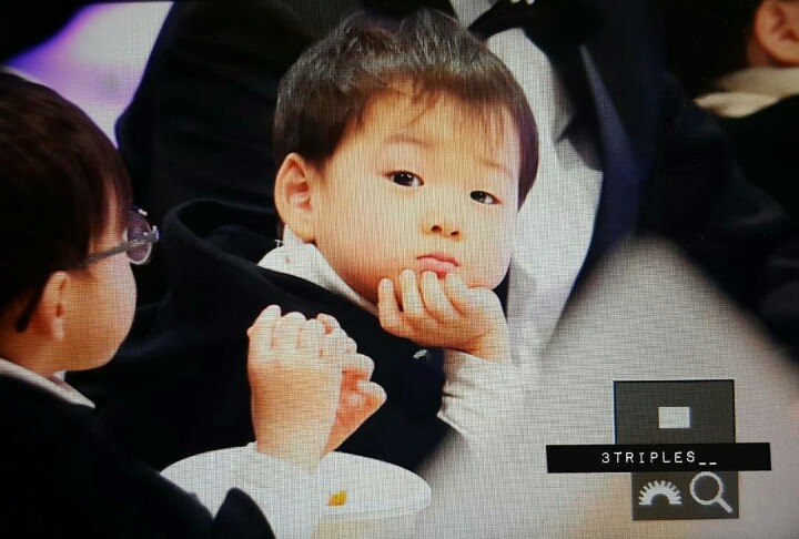 연예대상을 참석한 삼둥이 관람태도 | 인스티즈