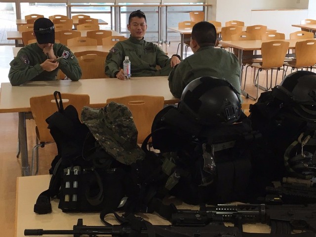 일본인의 한국군 코스프레 | 인스티즈