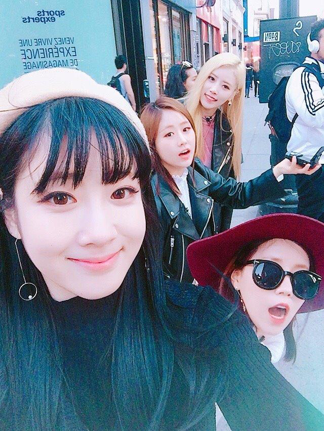 러블리즈 in 캐나다.jpg | 인스티즈