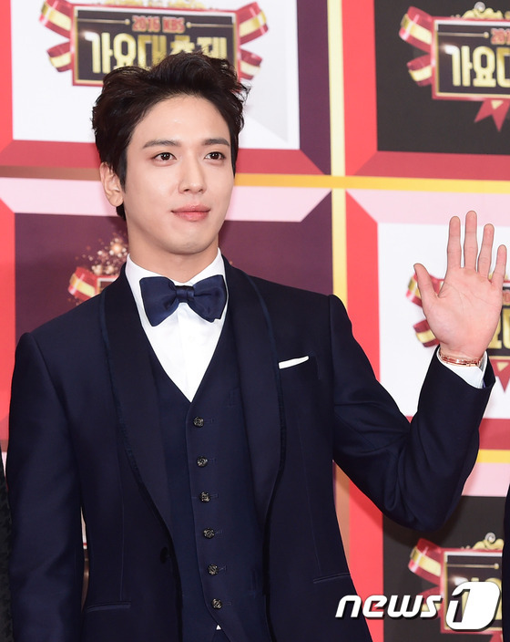 오늘 가요대축제 정용화 | 인스티즈