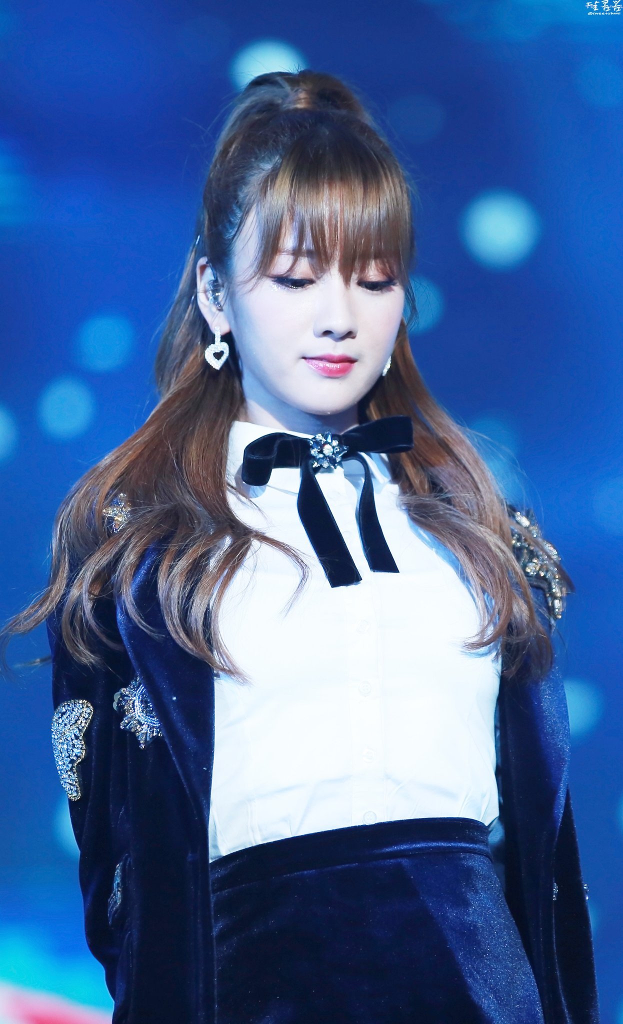 새벽에 보는 에이핑크 윤보미.jpgif | 인스티즈