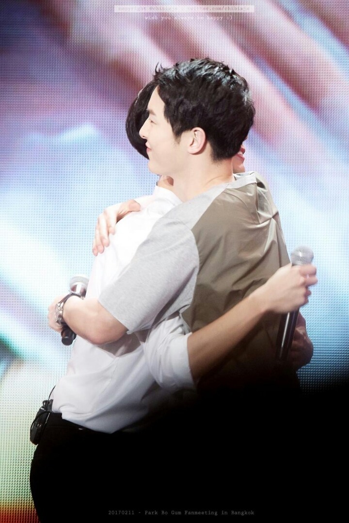 태국에서 송중기&박보검.jpg | 인스티즈