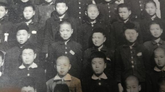 문재인 대통령 초등졸업사진!! (미국 메릴랜드 시골 한인마트 주인 소장품) | 인스티즈