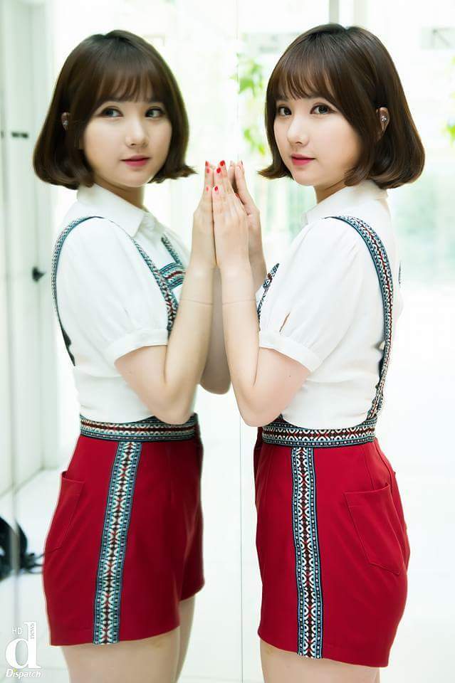 오늘자 네이버 기사에 올라온 여자친구 호식이 팬싸사진 | 인스티즈