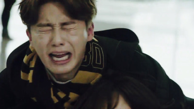 요즘 여고생, 여대생들 사이에서 인기많은 남자 연예인 2명.jpg | 인스티즈