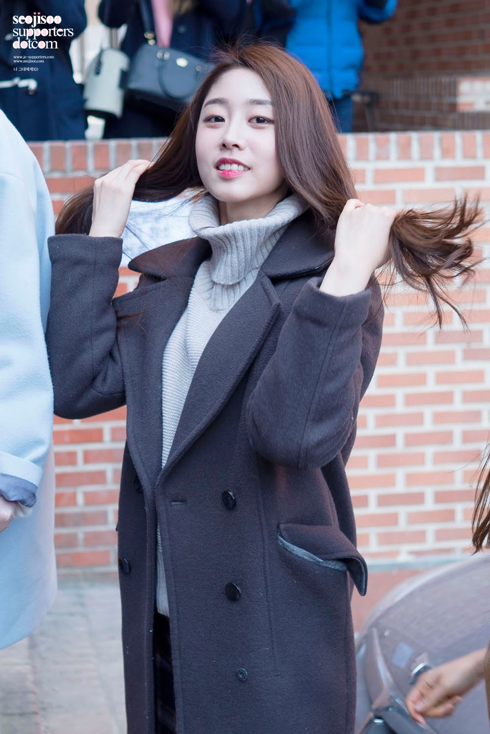 러블리즈 수정의 졸업식날 서지수 | 인스티즈