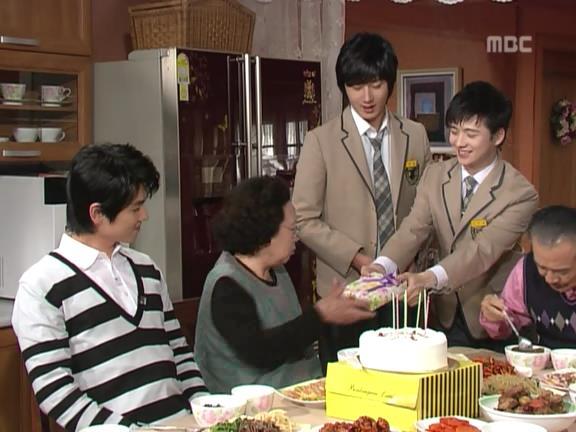 [거침없이하이킥] 매년 생일 까먹는 순재한테 섭섭하고 속상한 문희.jpg | 인스티즈