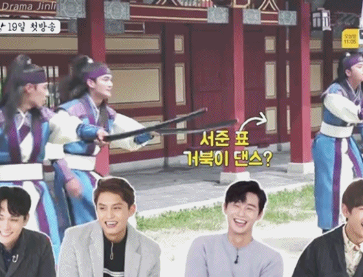 배우와 아이돌의 차이.gif | 인스티즈