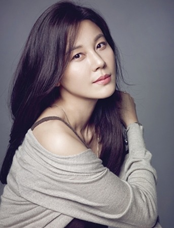 원래 나이를 알면 깜짝 놀라게 되는 여자연예인 3명 | 인스티즈