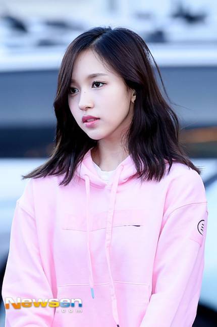 오늘자 트와이스 아육대 출근길 | 인스티즈
