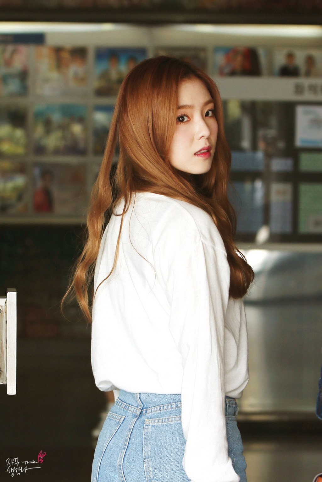 옆태 짱예보스 아이린 | 인스티즈