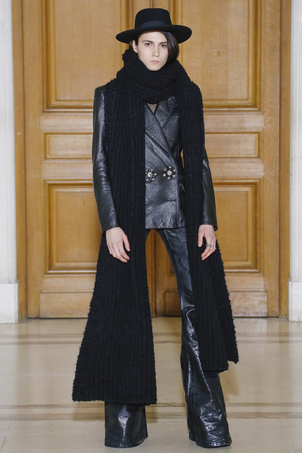 前 발망 디자이너의 브랜드 Faith Connexion 2017 F/W 컬렉션 | 인스티즈