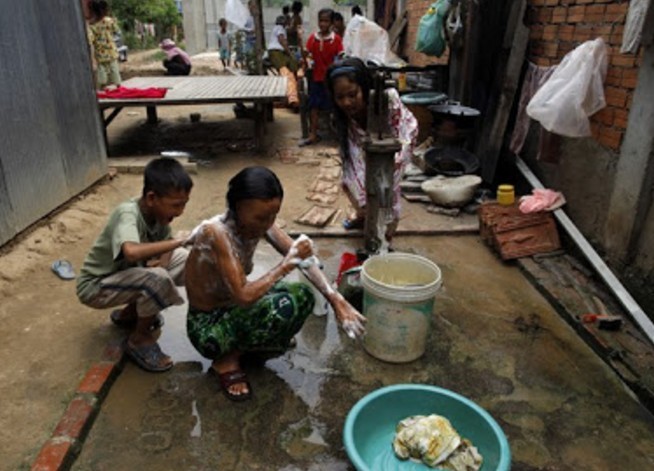 캄보디아 남편에게 산성 공격 당한 여성 (혐오주의) | 인스티즈