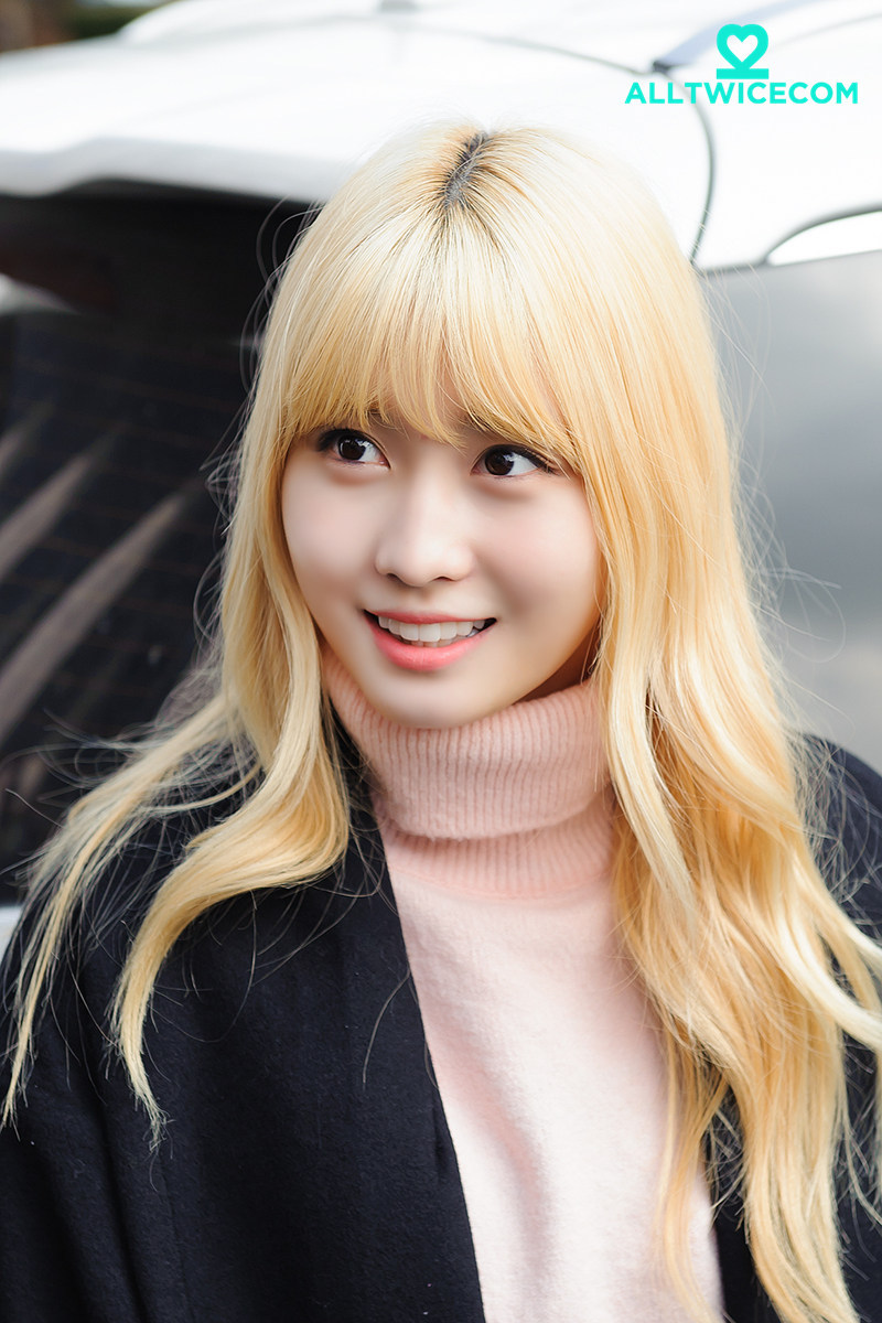 [트와이스] 족발요정 모모 | 인스티즈