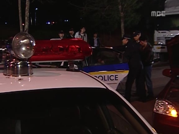 [거침없이하이킥] 장난감으로 싸우는 박해미랑 민용이 ㅋㅋㅋㅋㅋㅋ.jpg | 인스티즈