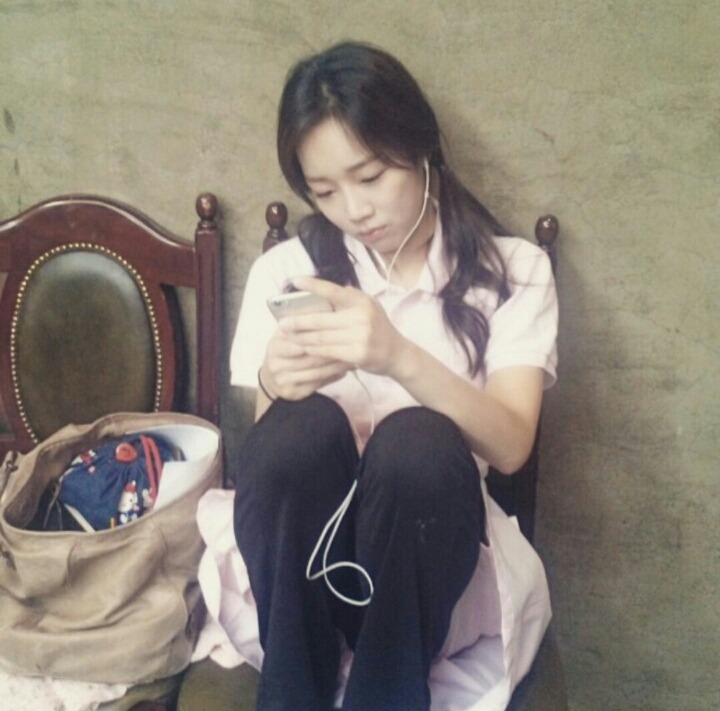 길거리에서 쉽게 볼 수 있는 훈녀같은 외모를 가진 여자배우.jpg | 인스티즈