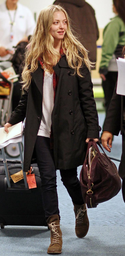 내츄럴함이 느껴지는 아만다 사이프리드 사복 모음 | 인스티즈