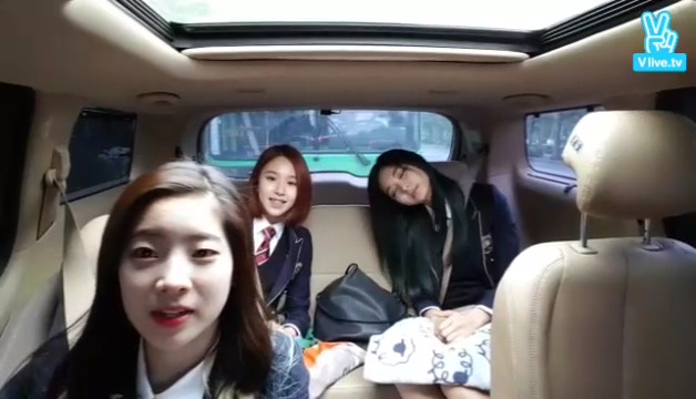 [TWICE] 흔한_급식단의_등교길. (광대 주의) | 인스티즈