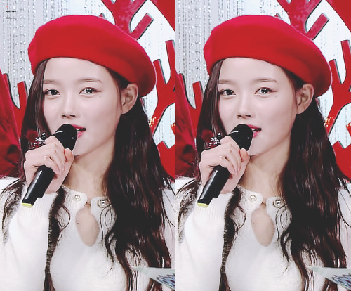 모자 쓴 김유정.gif | 인스티즈