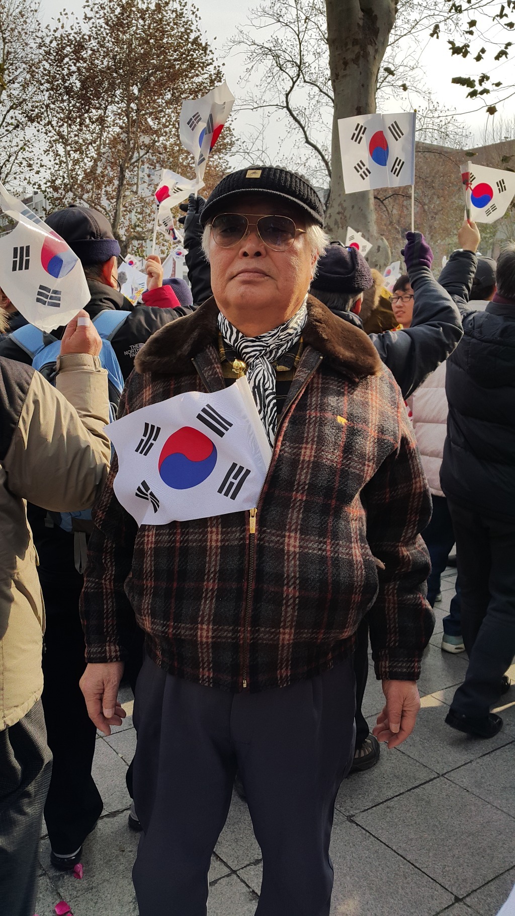 삼족 이미지