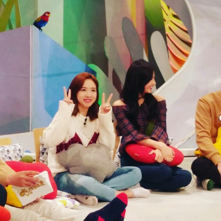 트와이스 나연 사나 안녕하세요 녹화했군요 | 인스티즈