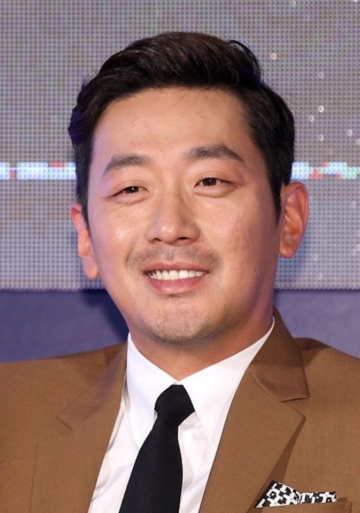 둘 중 한명 사겨야한다면 전자 vs 후자 | 인스티즈