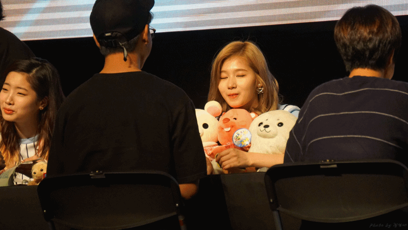 사나 웃음에 녹는 남자더쿠.gif | 인스티즈