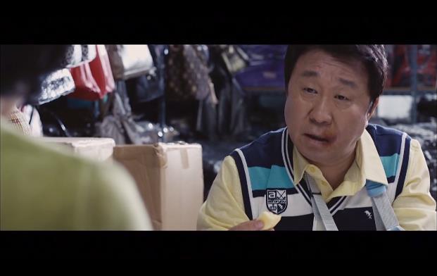 강산맨션 102호에는 살인마가 살고있다. ＜영화＞ 이웃사람 完 | 인스티즈