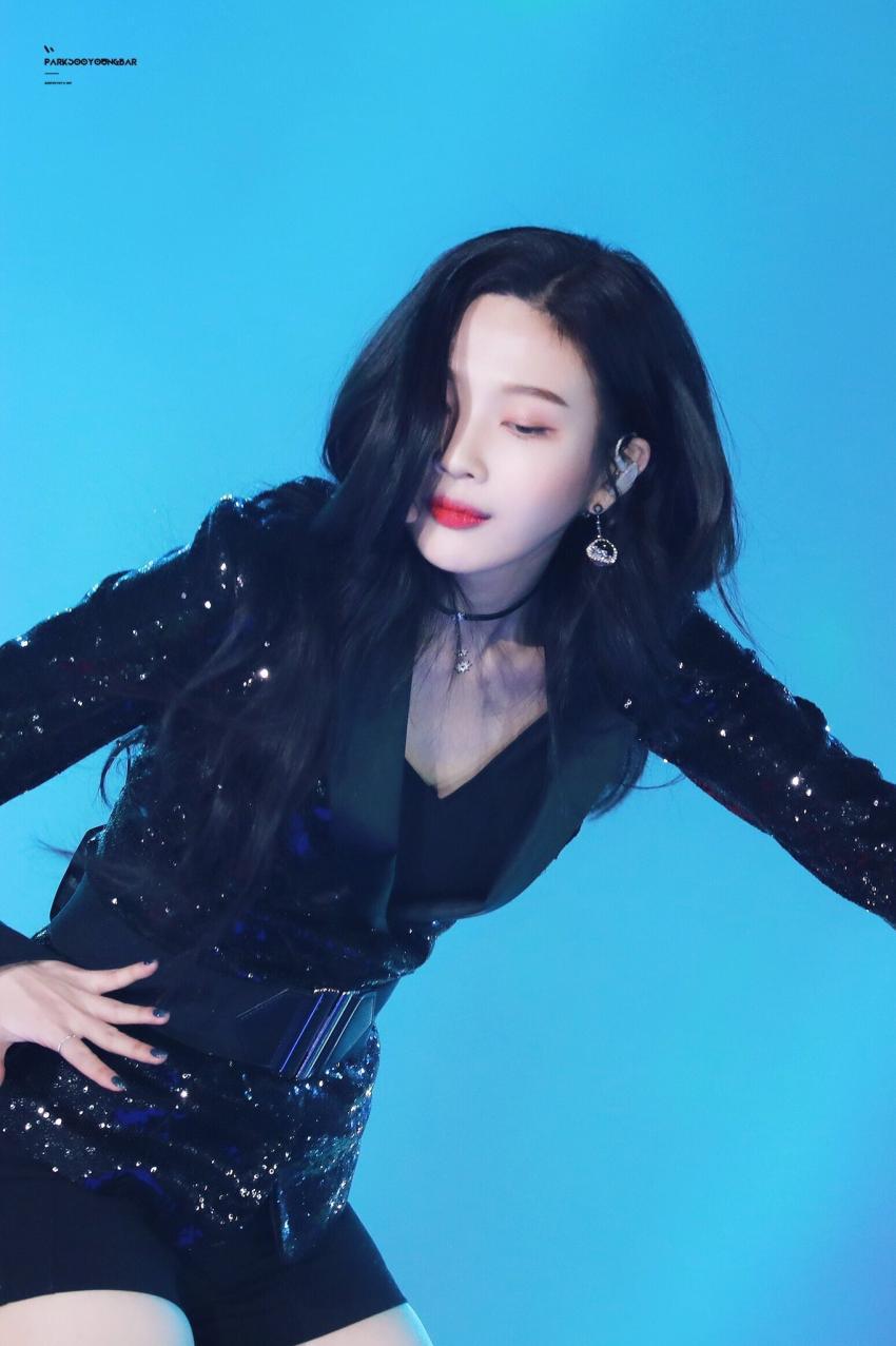 레드벨벳의 큐티섹시 담당 조이.jpgif | 인스티즈