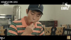 식샤를합시다3 김동영 먹방.GIF | 인스티즈