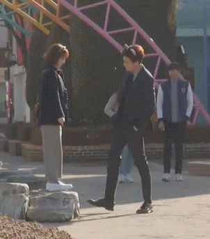 박보영이 키 맞추는 방법.gif | 인스티즈