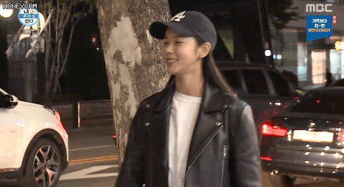 화장실이 급했던 여배우.gif | 인스티즈