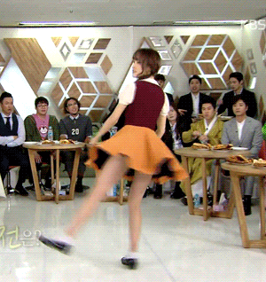 유주언니 따라하는 여자친구 엄지.gif | 인스티즈