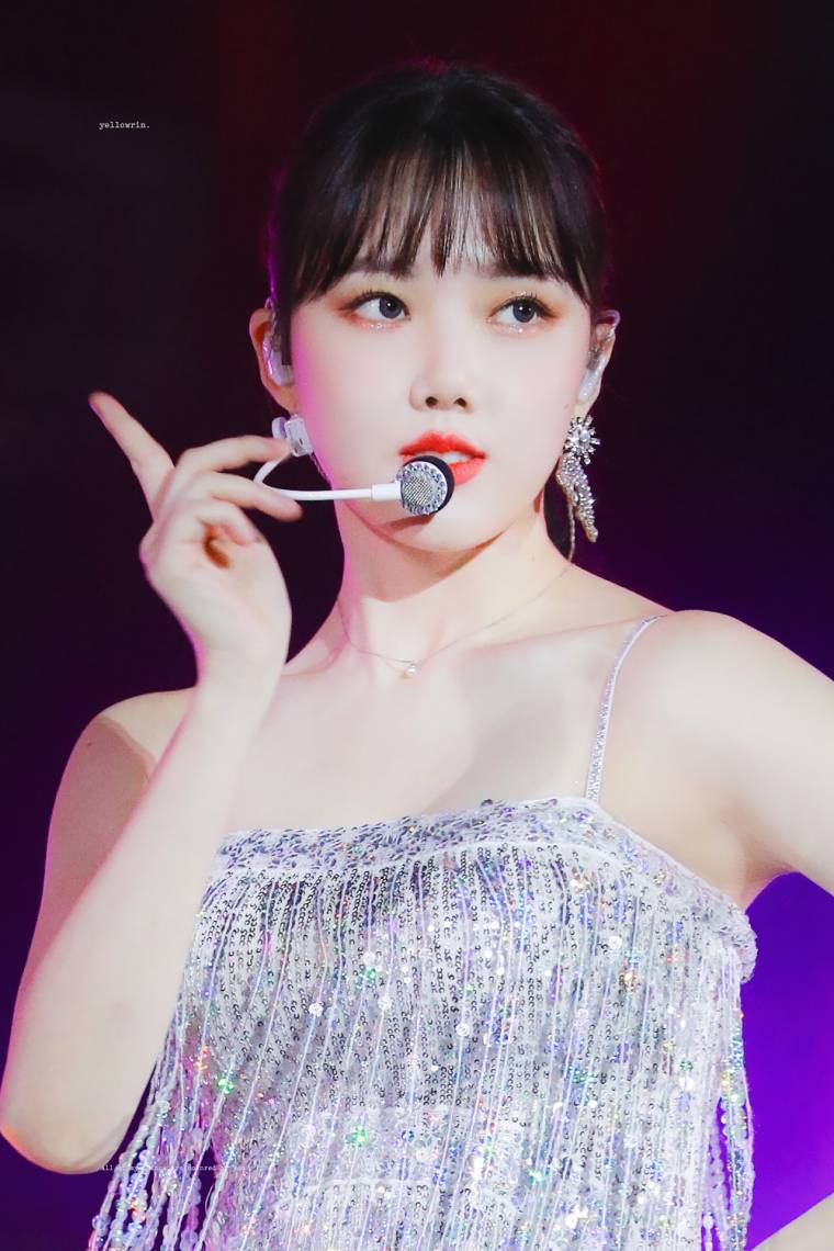2020년 첫 여자친구 예린이.jpgif | 인스티즈