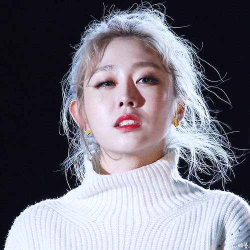 바람 맞으며 무대하는 러블리즈 지수.gif | 인스티즈