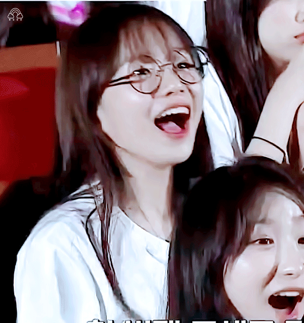 아이즈원) 조유리 안경짤 모음 1 .gif | 인스티즈
