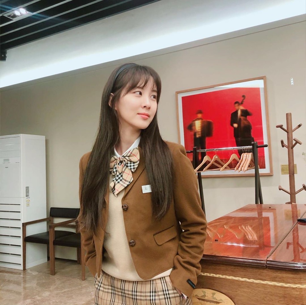 99958E4D5E4A3E2F200C6B