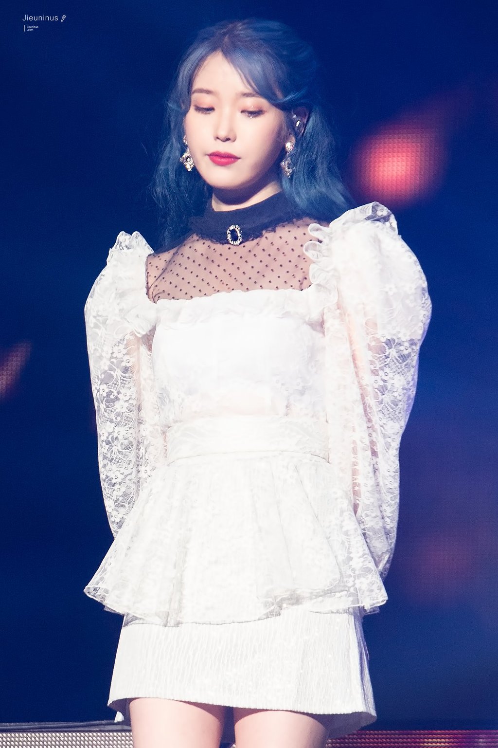 아이유 부산콘서트 아이유.jpg | 인스티즈