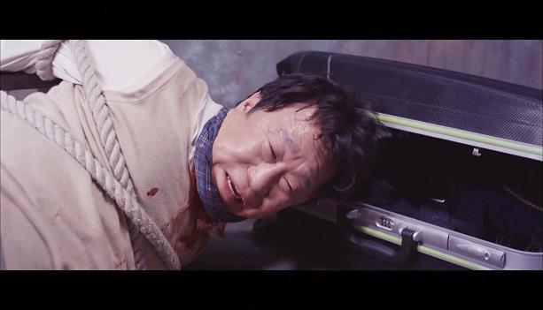 강산맨션 102호에는 살인마가 살고있다. ＜영화＞ 이웃사람 15 | 인스티즈