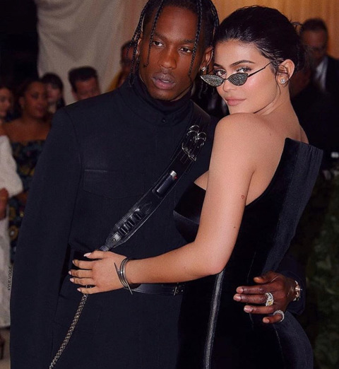 Met gala에서 parents night out 한 kylie jenner 이랑 travis scott | 인스티즈