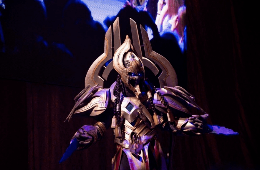 ??? : 아니 코스프레 대회라니까요? | 인스티즈