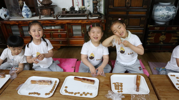 선비다식 이미지