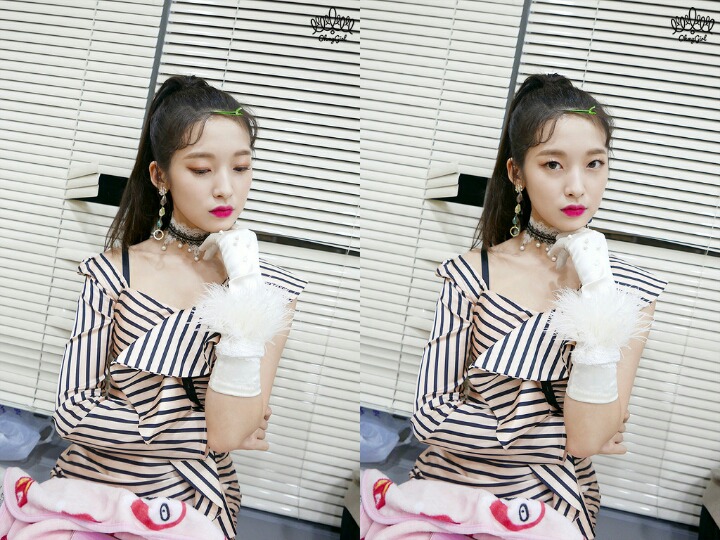 오마이걸 불꽃놀이 비하인드 사진 | 인스티즈