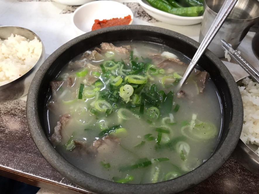 전날 과음한 당신, 친구와 해장겸 식사를 하러 가는데 당신의 선택은? | 인스티즈