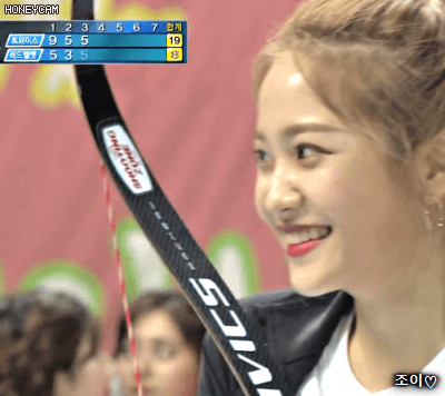 180215 아육대 양궁하는 레드벨벳 예리.gif | 인스티즈