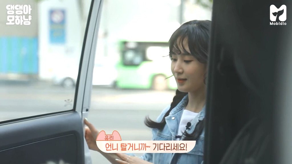 99CD533C5EF2189F0A7665