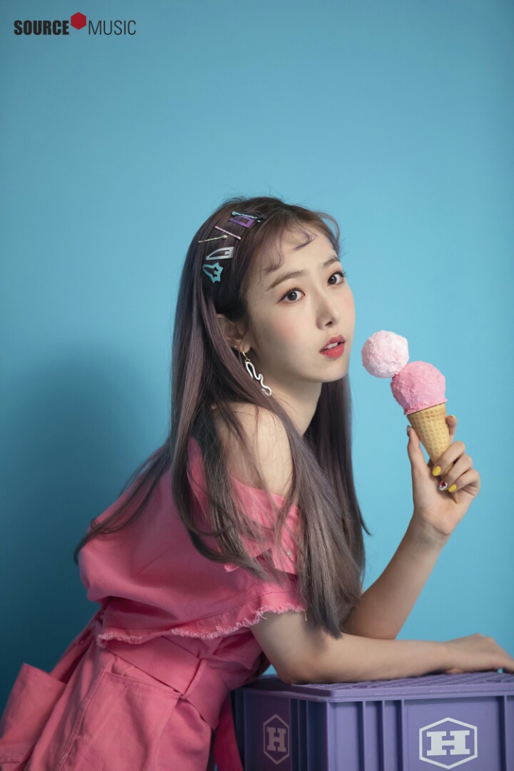 여자친구 여름여름해 자켓사진 촬영 비하인드컷.jpg | 인스티즈