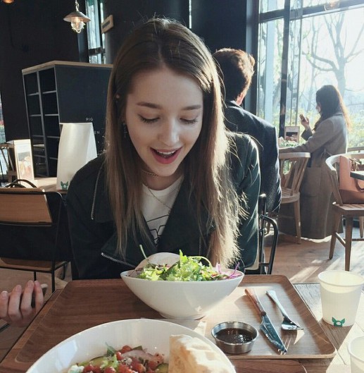 글쓴이 기준 지구 원탑이라고 생각하는 너무 이뻐서 비현실적인 미녀 | 인스티즈